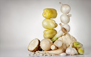 οι-5-λευκές-τροφές-που-πρέπει-να-υπάρχουν-στο-τραπέζι-μας