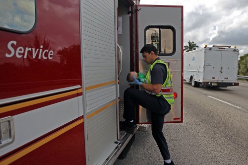 Baby-given-CPR-on-the-side-of-the-road-in-Maimi-3168247