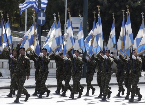 παρέλαση των Αθηνών με έμφαση τους Ευζώνους