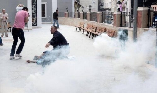 o 30χρονος άνδρας δέχθηκε τα πυρά εντός του προαυλίου του ναού