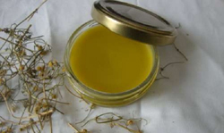 φτιάξτε-την-τρομερή-αλοιφή-που-γιατρεύει-σχεδόν-τα-πάντα-εύκολα-και-απλά