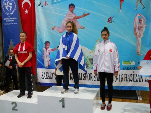 13-χρονη-πρωταθλήτρια-σήκωσε-τη-σημαία-μας-μέσα-στην-Τουρκία-1