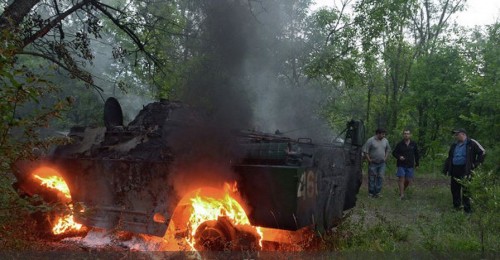 το πυρπολημένο καμιόνι 