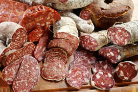 εφετ-άμεση-απόσυρση-σε-σαλάμι-αέρος-που-βρέθηκε-λιστέρια