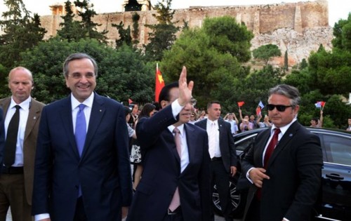 ξαφνικά-στη-χώρα-του-δράκου-ο-αρχηγός-ΓΕΕΘΑ-και-μόνο-τυχαίο-δεν-είναι-2