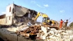 αγκόλα-η-πρώτη-χώρα-που-απαγορεύει-το-ισλάμ-και-άρχισε-την-καταστροφή-των-τζαμιών