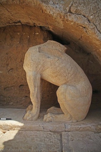 δείτε-τις-μαρμάρινες-σφίγγες-της-αμφίπολης-σε-όλο-τους-το-μεγαλείο-1