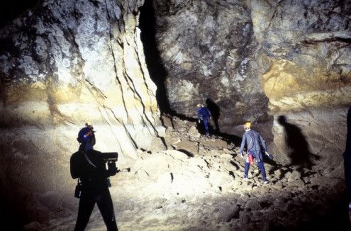 το-μυθικό-σπήλαιο-των-λιμνών-3