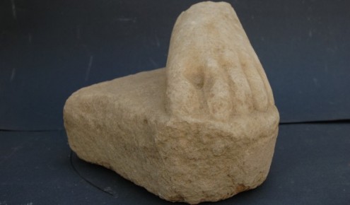 η-αμφίπολη-ήταν-μόνο-η-αρχή-ευρήματα-στην-αντίπαρο-1