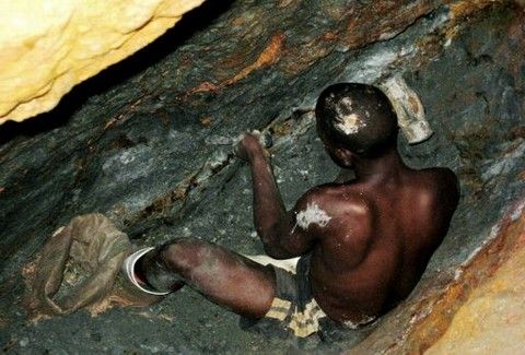 οι-σκλάβοι-του-κοβαλτίου-1