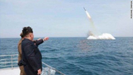 150508215003-north-korea-submarine-missile-test-large-169