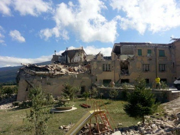 Terremoto-magnitudo-6.0-in-Centro-Italia-7-750x563