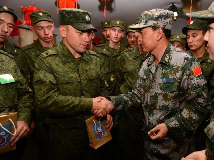 00-russian-and-chinese-soldiers-06-09-131