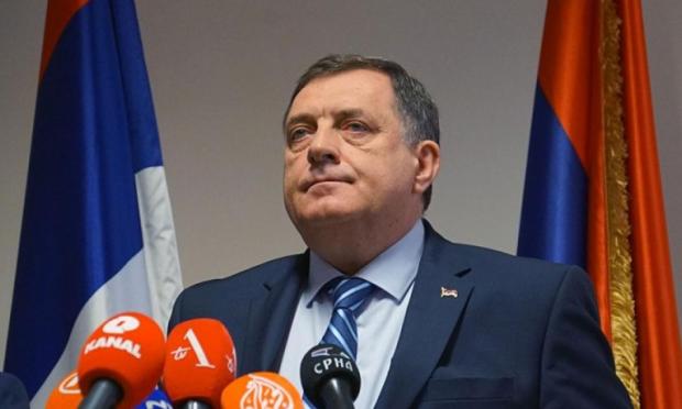 Μίλοραντ Ντόντικ