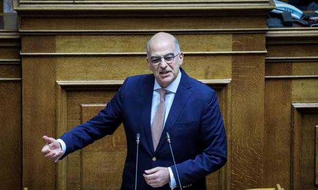 Δένδιας