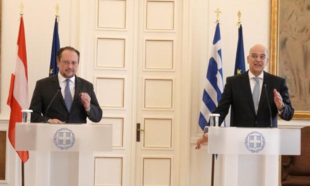 Αλεξάντερ Σάλενμπεργκ - Δένδιας