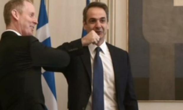 Μητσοτάκης χειραψία κοροναϊός