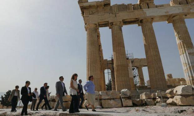 Λίνα Μενδώνη και Κατερίνα Σακελλαροπούλου