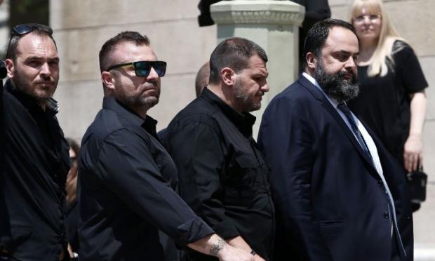 Μαρινάκης με ασφάλεια