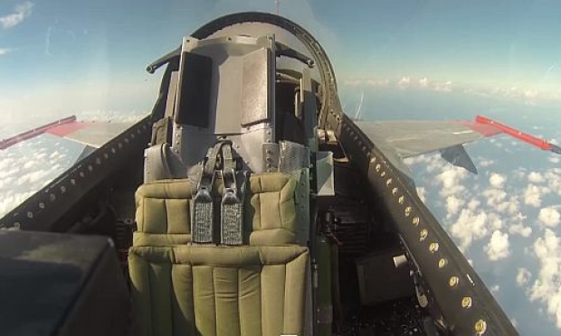 f-16 χωρίς πιλότο