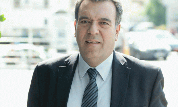 Μάνος Κόνσολας