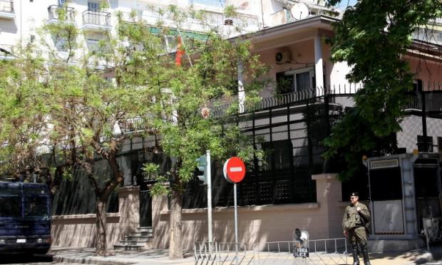 Τρικάκια στο Τουρκικό Προξενείο