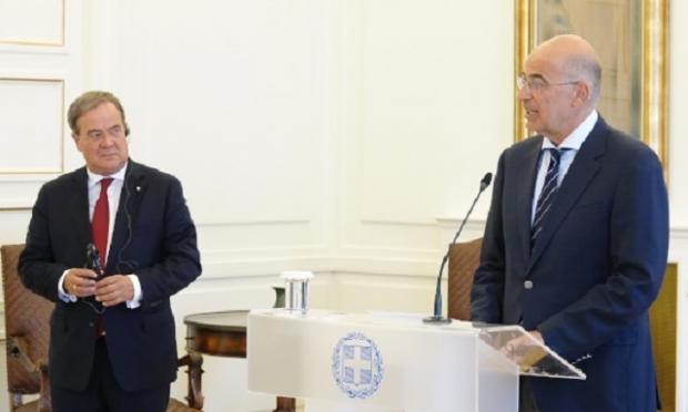 Δένδιας και Λάσετ