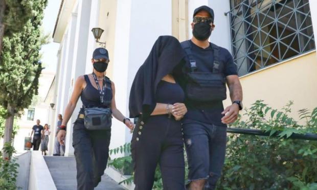 Επίθεση με βιτριόλι αστυνομικοί
