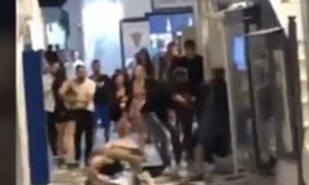 Μαγκουαιρ μπουνιές Μύκονος