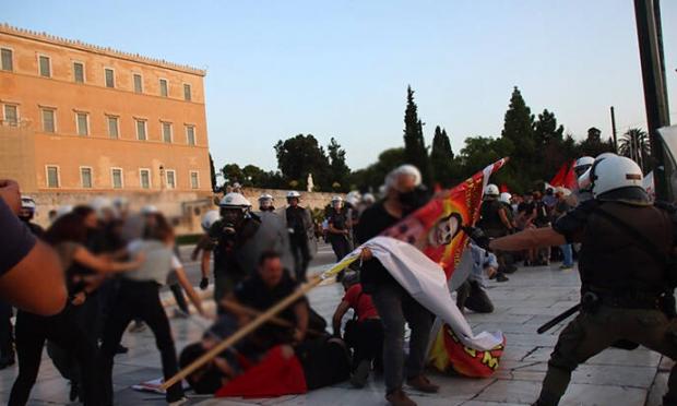 Επεισόδια μπροστά στον Άγνωστο Στρατιώτη