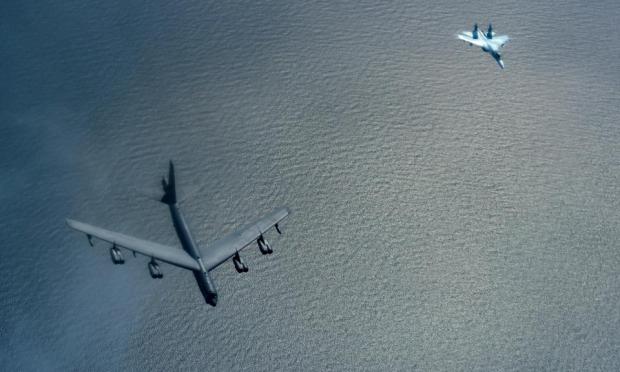 B-52 και su-27