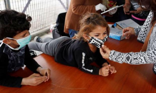 παιδιά μάσκες