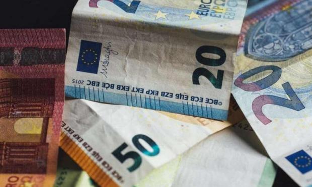 Επίδομα 800 ευρώ