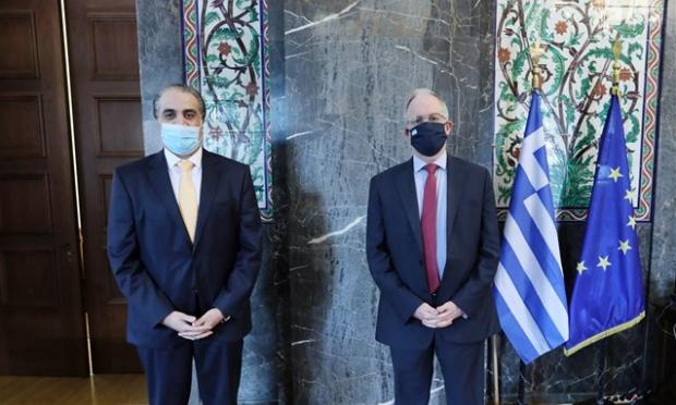 Τασούλας με Πρέσβη Κατάρ