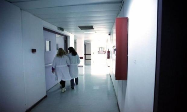 υγειονομικοί υπάλληλοι
