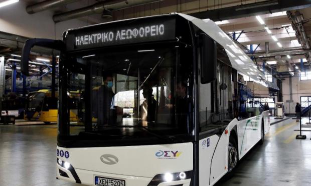 Ηλεκτρικό λεωφορείο στην κυψέλη
