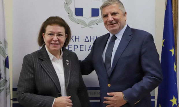 Μενδώνη Πατούλης