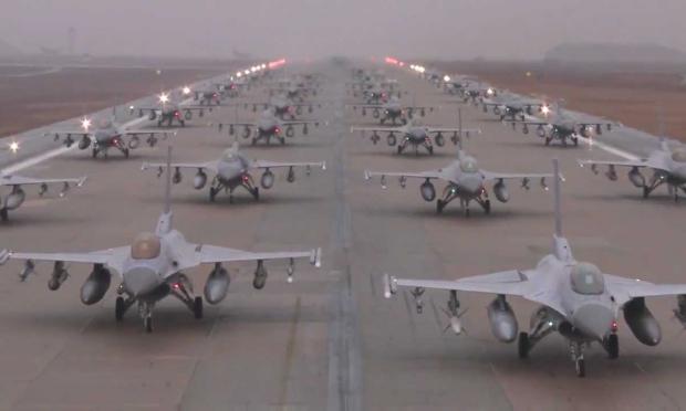 F-16 Fighting Falcon