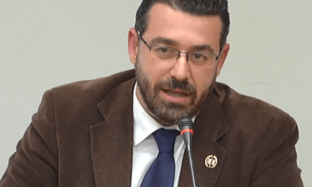 Καθηγητής Φίλης