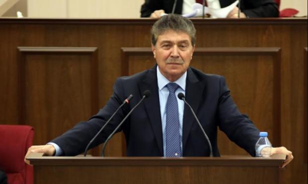 Ουνάλ Ουστέλ