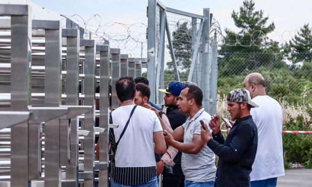 Μετανάστες