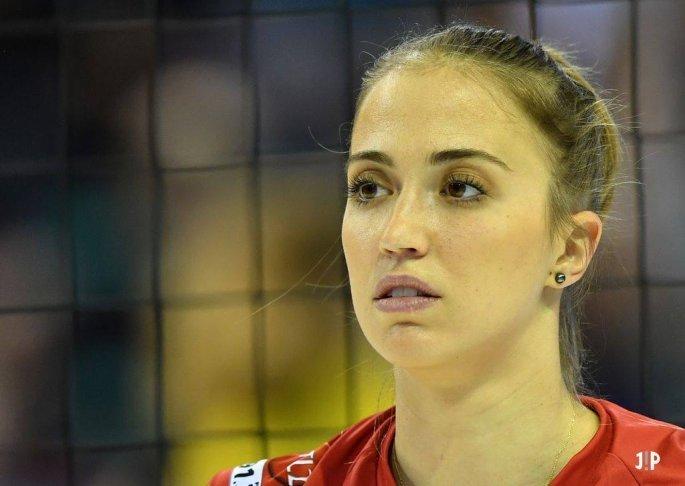 Αθηνά Παπαφωτίου