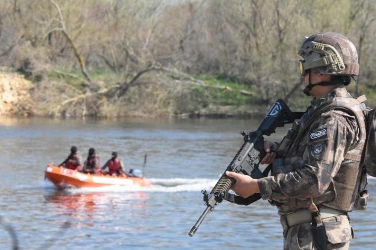 Τούρκοι στον Έβρο