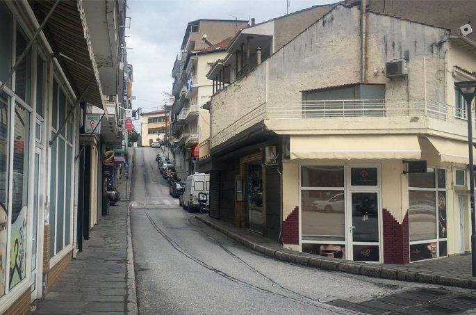 Έρημοι δρόμοι