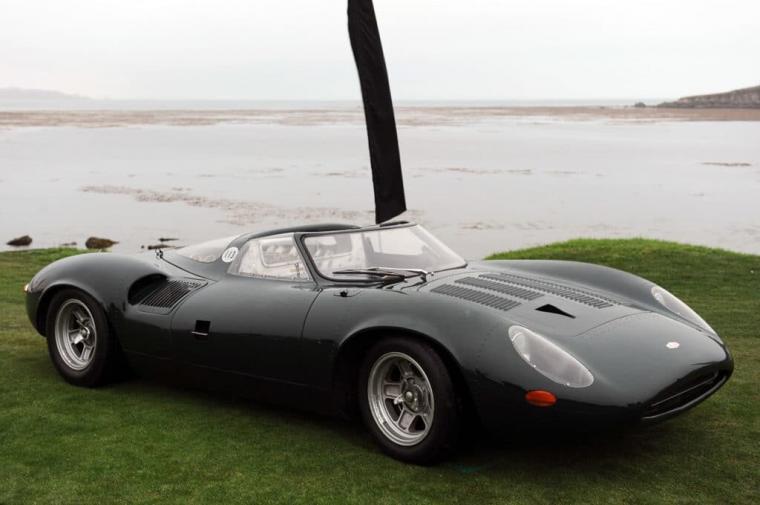 Ford GT 40 Gulf/Mirage Lightweight