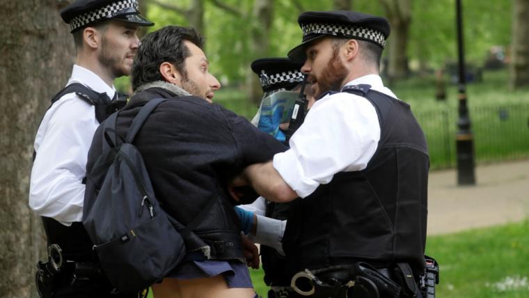 Αγγλία συλλήψεις 