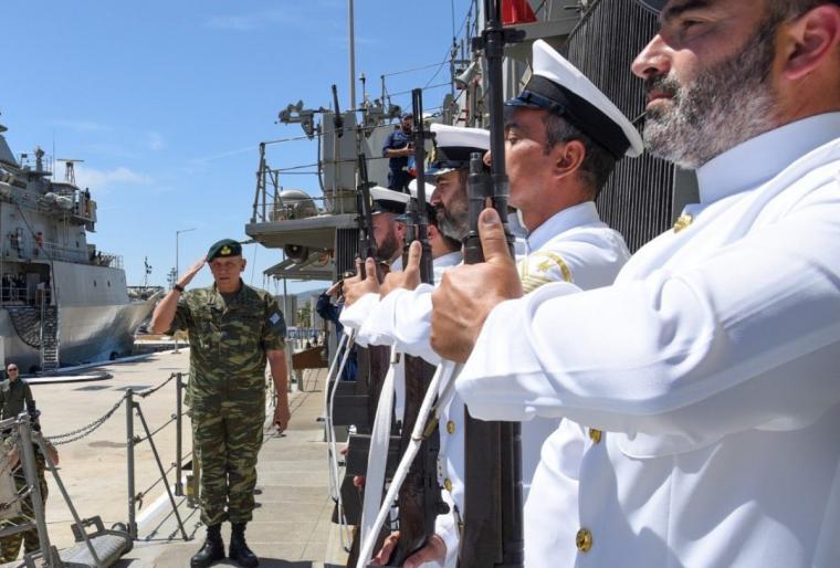 Αρχηγός ΓΕΕΘΑ στο Αρχηγείο Στόλου