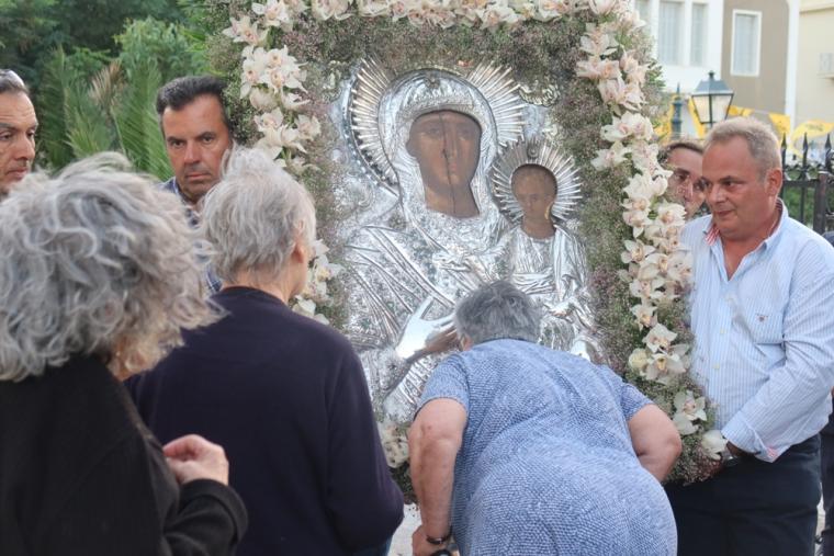 Παναγία Θεοσκέπαστη στην Άνδρο