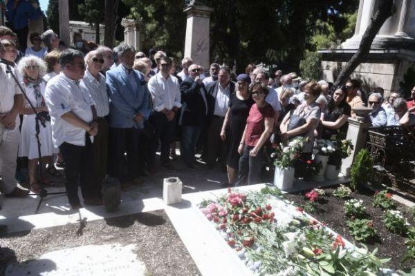 μνημόσυνο Μανώλη Γλέζου