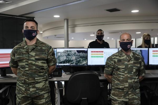 Μητσοτάκης στη Πολιτική Προστασία